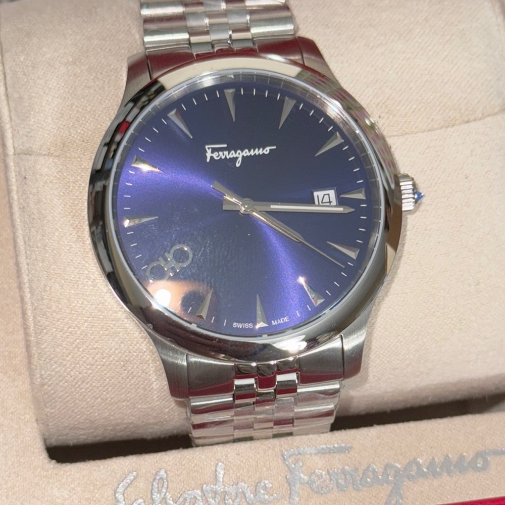 NEW Salvatore Ferragamo Blue Stainless Steel WITH DATE Watch IN BOX